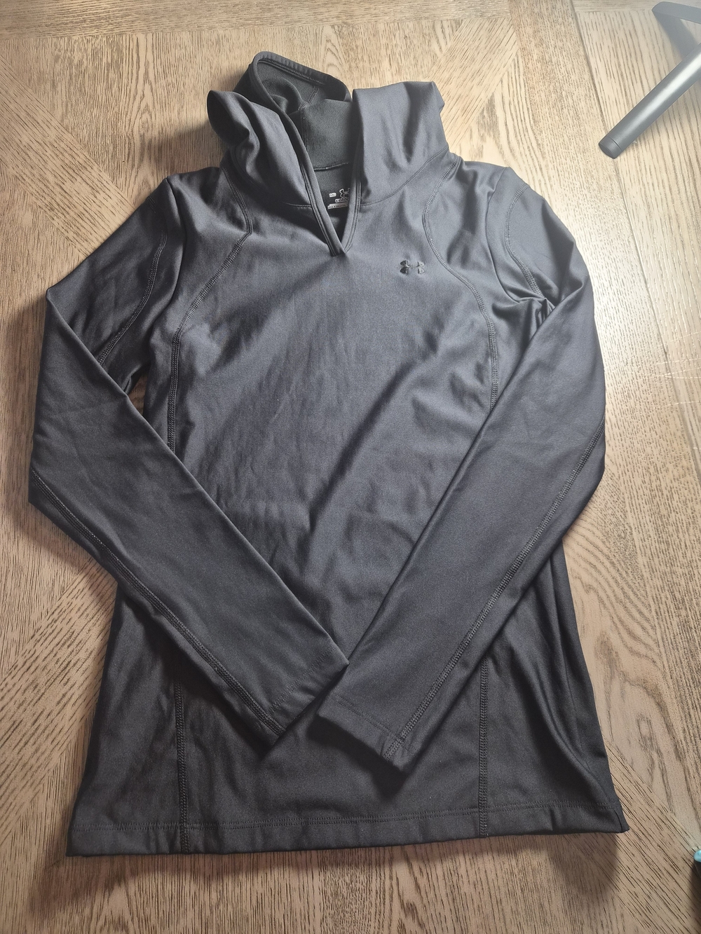 Under Armour Women's Black Long-Sleeve Performance Top